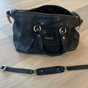 Excellent condition authentic coach purse